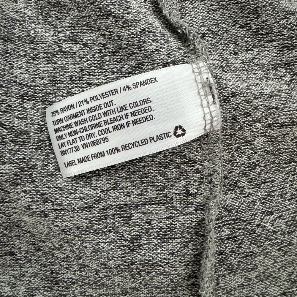 NWOT a new day Heather Gray Long Sleeve Tee Size S - Picture 5 of 6